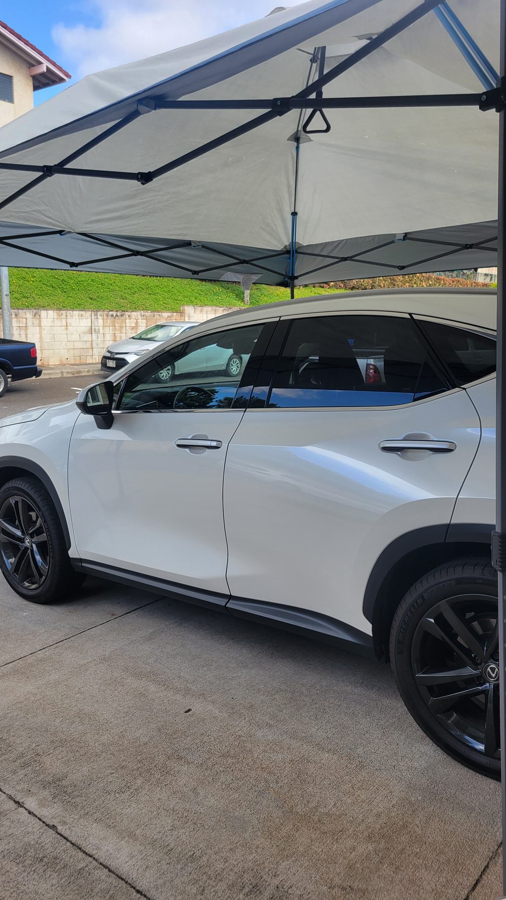 Lexus before window tint